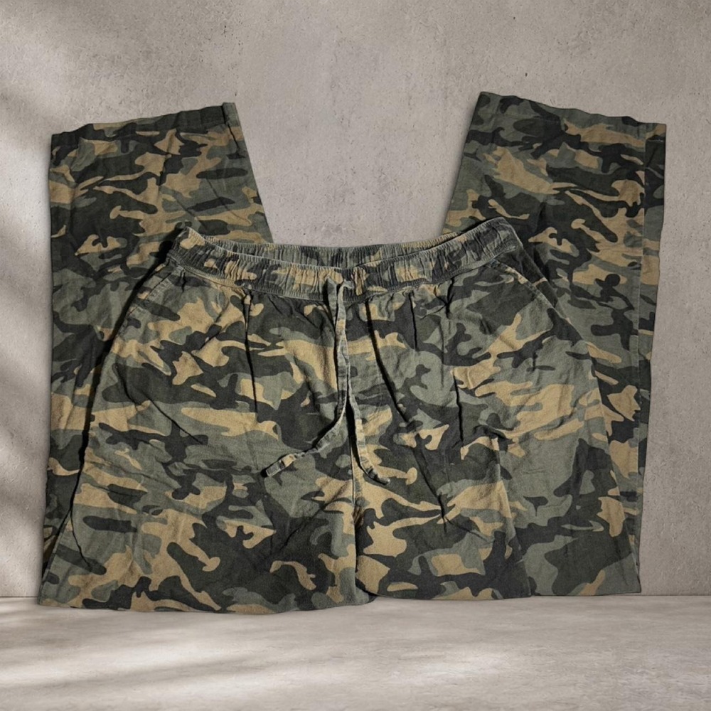 L.L.Bean camo jogger pants Size L